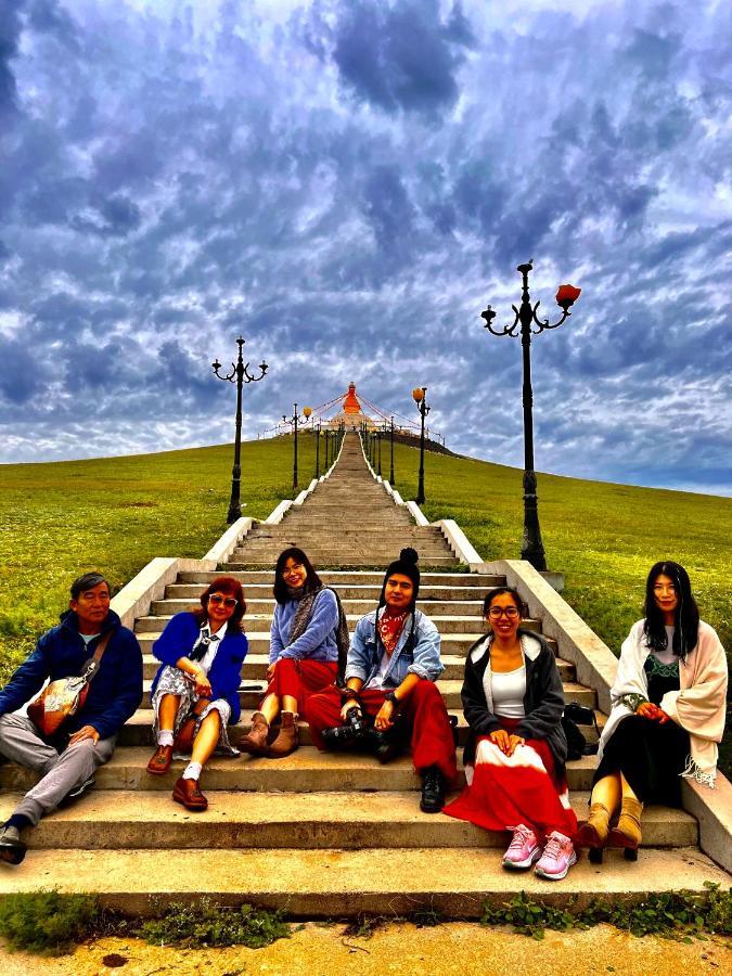 Vast Mongolia Tour & Hostel Уланбатар Екстериор снимка