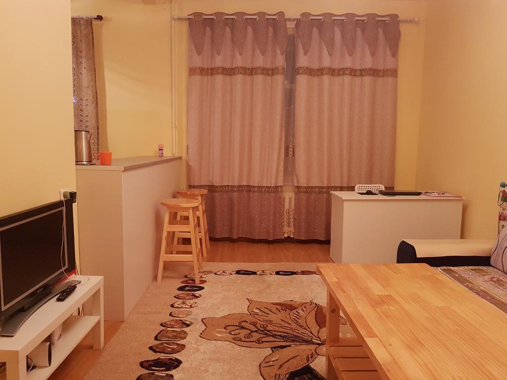 Vast Mongolia Tour & Hostel Уланбатар Екстериор снимка