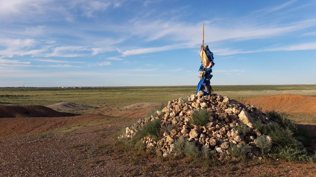 Vast Mongolia Tour & Hostel Уланбатар Екстериор снимка