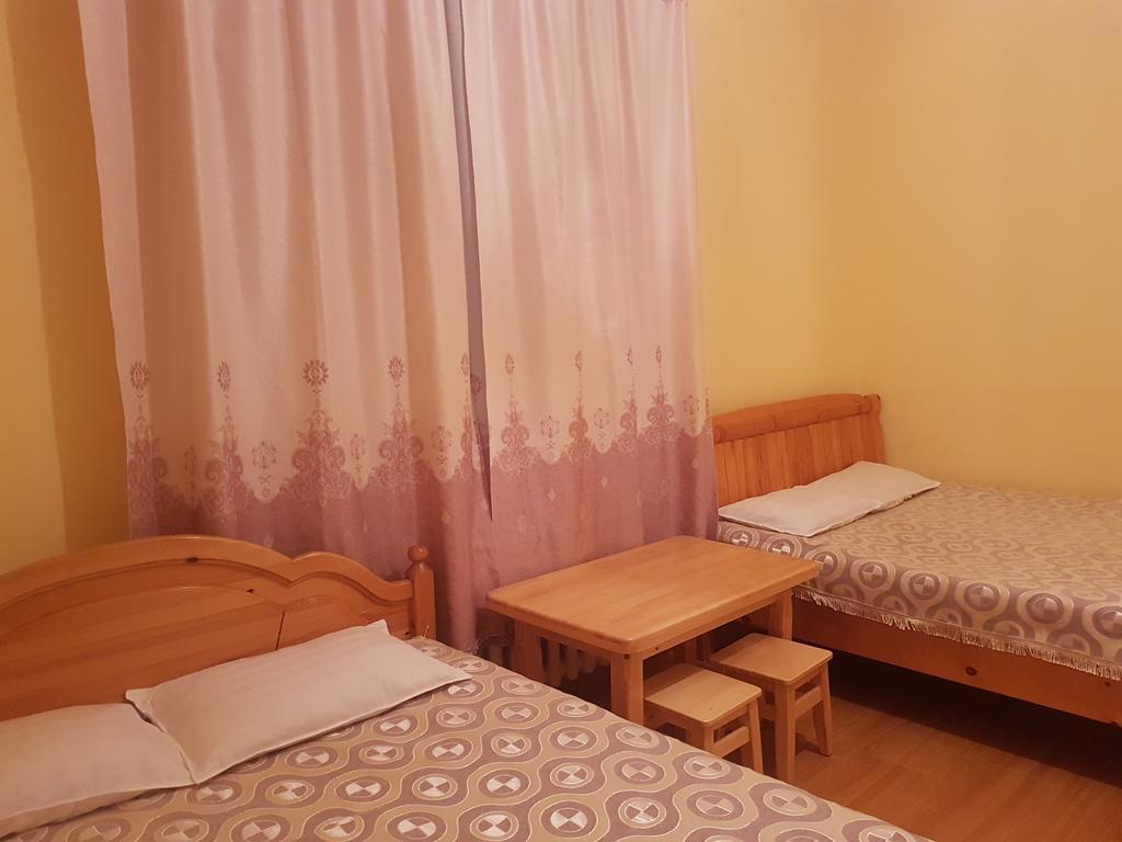Vast Mongolia Tour & Hostel Уланбатар Екстериор снимка
