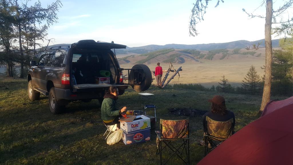 Vast Mongolia Tour & Hostel Уланбатар Екстериор снимка