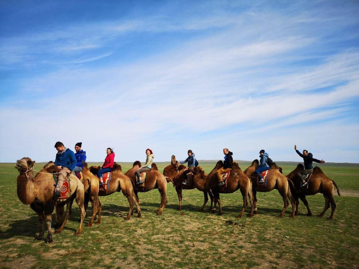 Vast Mongolia Tour & Hostel Уланбатар Екстериор снимка